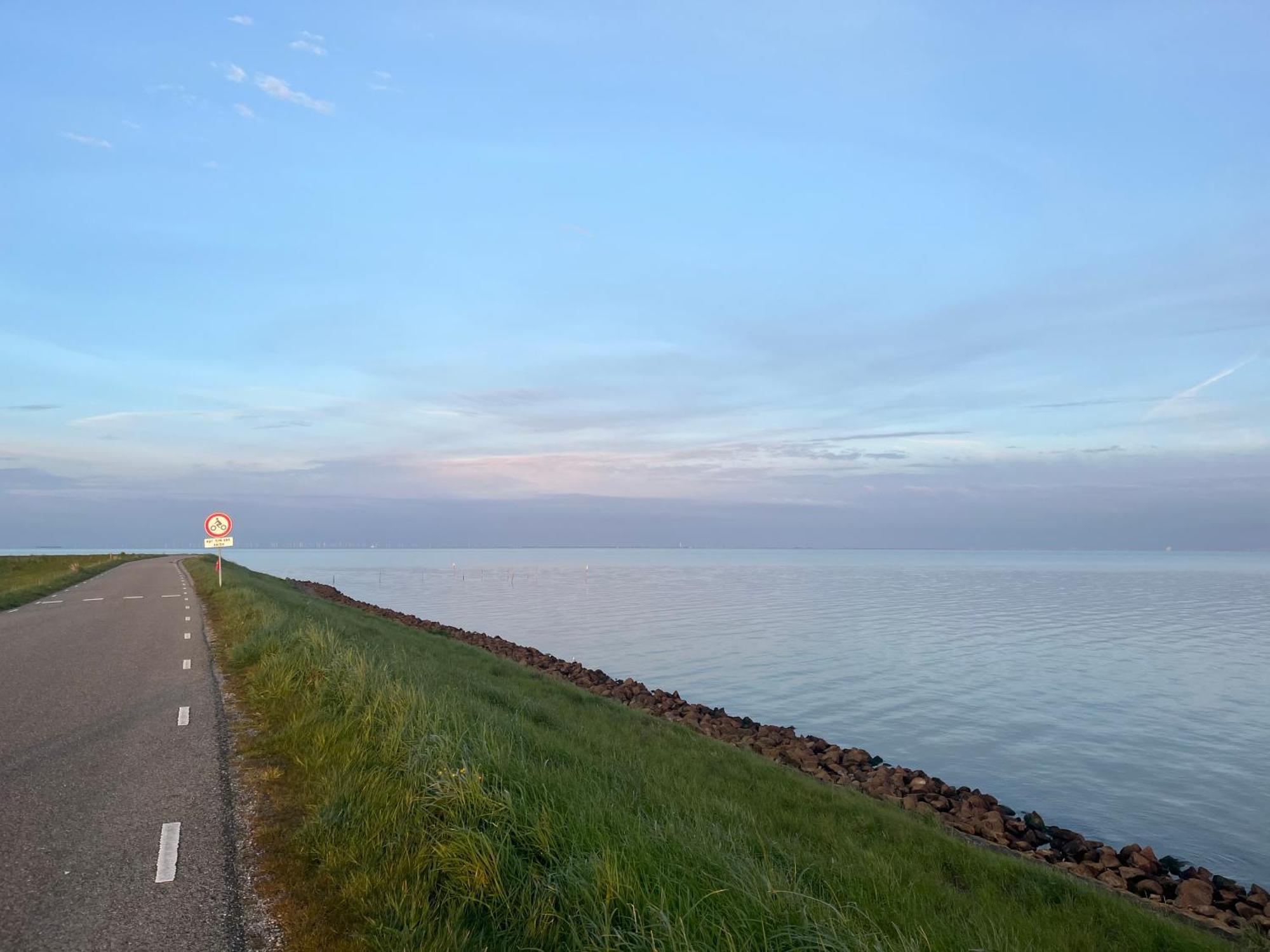 Vakantiehuis Het Uilennest Wijdenes Exteriör bild